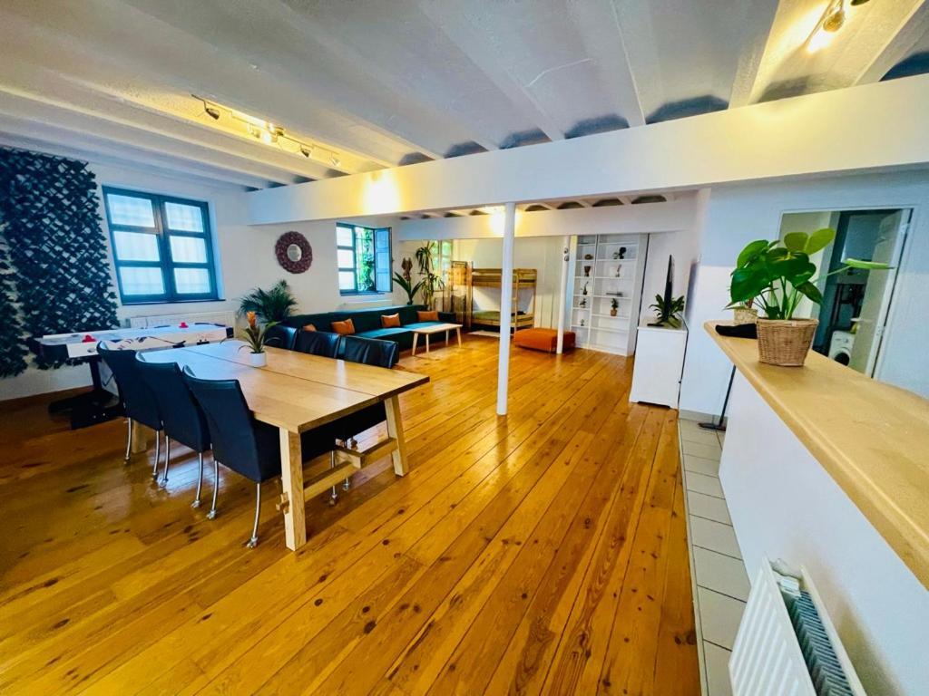 Down Town Oasis-Spacious Loft With Private Parking Bruselas Exterior foto