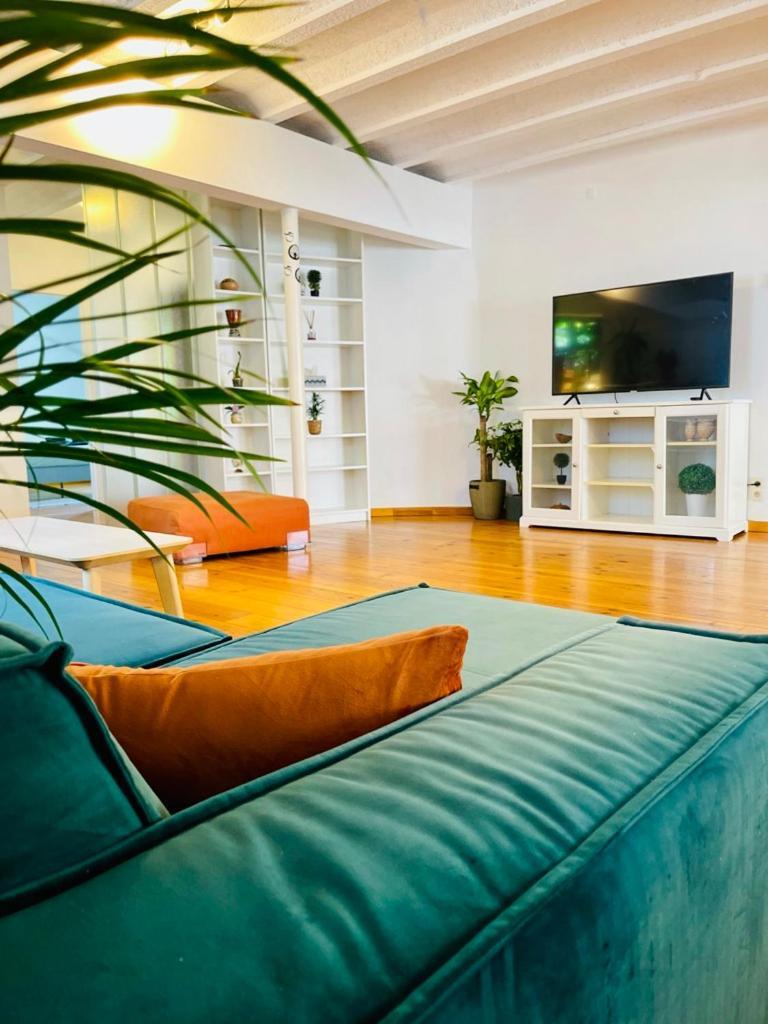 Down Town Oasis-Spacious Loft With Private Parking Bruselas Exterior foto